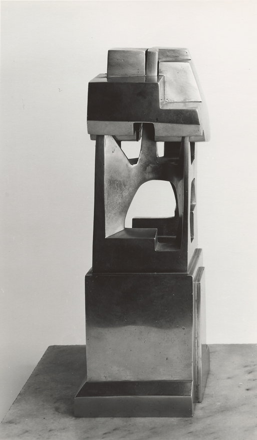 Schultze-Bansen, Kleiner Tempel, 1962, Neusilber, 27 x 9,5 x 9 cm
